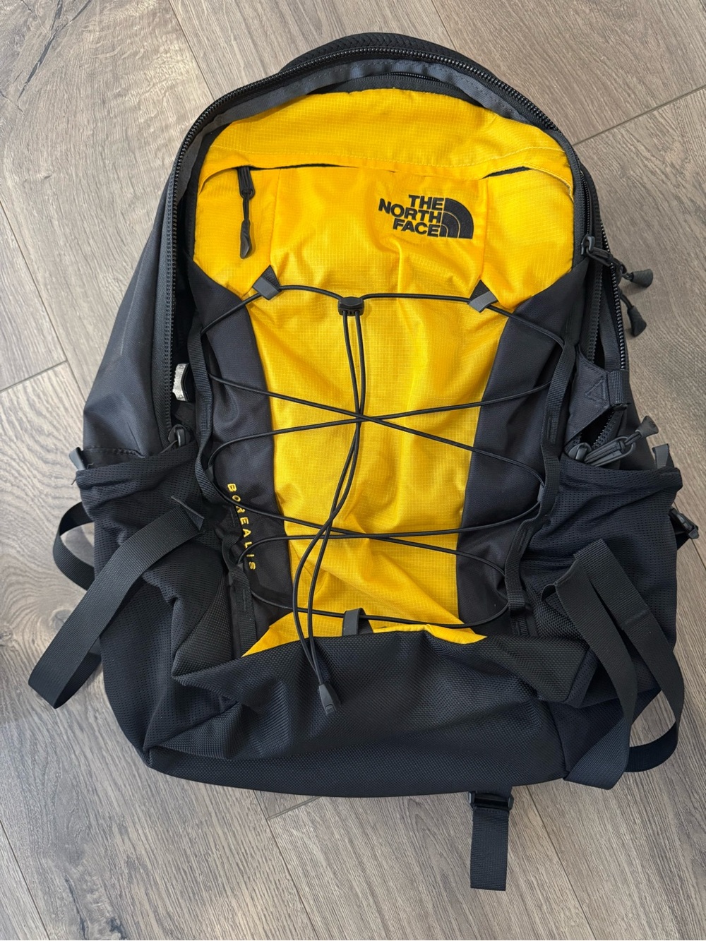 The North Face Men’s Borealis Backpack - Yellow & Black 28L Never Used No Tags